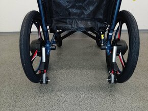 NOVÝ LEHKÝ ELEKTRICKÝ INVALIDNÍ VOZÍK - 6