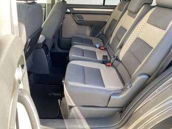 Volkswagen Touran 2.0 TDi , 103 kW nafta, 2008 - 6