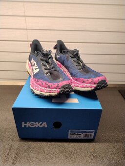 pánské běžecké trailové boty Hoka Speedgoat 6 43 1/3 - 6