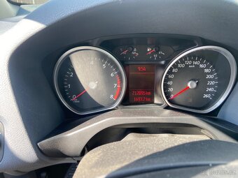 Ford Mondeo MK4 Combi 1.6 benzín 96kw - 6