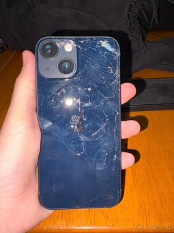 iPhone 13 mini – 128 GB – černý – funkční, ale má rozbitá zá - 6