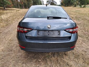 Škoda Superb 3 2.0 TDI XENON LED - 6