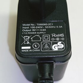 TP-LINK TL-SF1005D, Stolní pětiportový LAN switch - 6