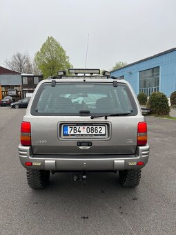 Jeep Grand Cherokee ZJ 5.9 V8 - 6