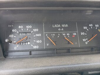 Lada Niva 1.7 - 6