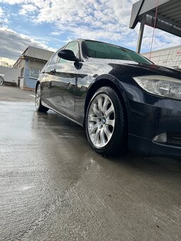 BMW e90 325i 160kw - 6