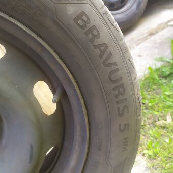 195/65 R15 Barum bravuris dvě kola plus dva disky rozteč 4x1 - 6
