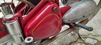 Jawa 250 pérák - 6