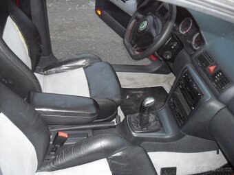 Skoda Octavia RS1 Cervena - 6