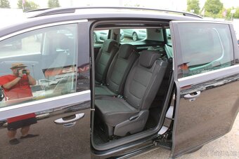 Volkswagen Sharan, 2,0 TDi DSG,ČR,7-MÍST,XENONY, r.v. 2017 - 6