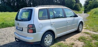 Volkswagen Touran 1.4 TSi  7 míst 2010 - 6