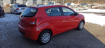 Hyundai i20 1.2 57 Kw Benzín Klimatizace - 6