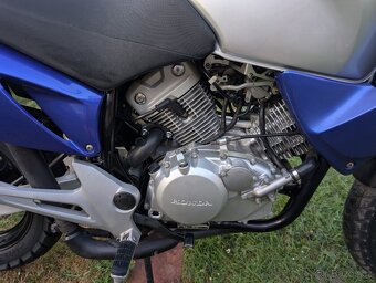 Honda XL125V Varadero - 6