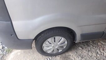 Opel Vivaro 2,5 - 6