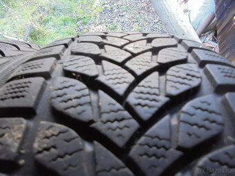 2ks zimní 195/50 R15 cena za obě - 6