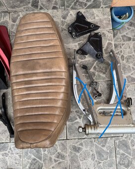 Yamaha XS 400 12 E - díly - 6