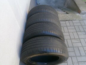 letní pneu 215 60 16  6 mm - 6