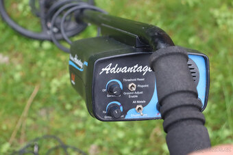 Detektor kovů MINELAB Musketeer Advantage - 6