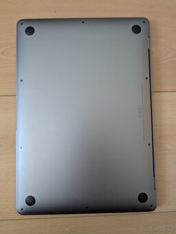 MacBook Air M1 13" / 16GB RAM / 256GB SSD - 6
