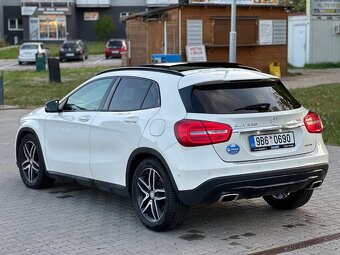 Mercedes Benz GLA220 4MATIC - 6