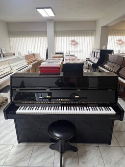 Yamaha C110A se zárukou, doprava a židle zdarma. - 6