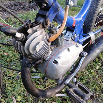 Stadion s upraveným motorem - 6