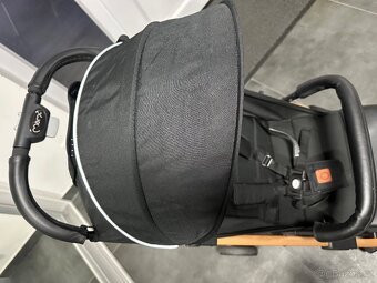 Cestovní kočárek MOMI - 6