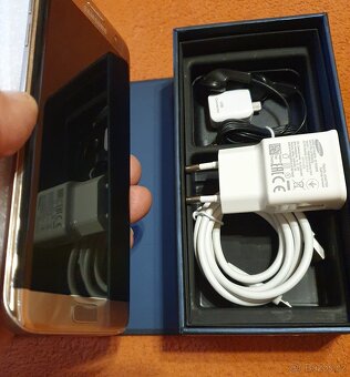 Samsung Galaxy S7 EDGE s velkým příslušenstvím - 6