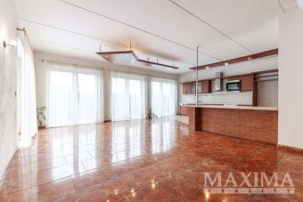 Dům 6 a více o ploše 290 m2 - Bašť, Bašť - 6