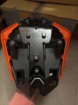 KTM Duke 790 890 R L GP světlo s maskou - 6