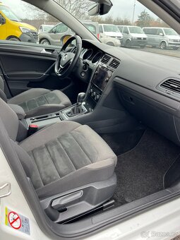 Volkswagen Golf, 1.5 TSI DSG NAVI TAŽNÉ 1.M DPH - 6
