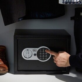 Trezor s el. zámkem ( 10 KG/ VĚTŠÍ VERZE ). - 6