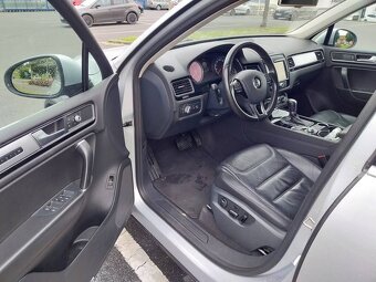 Vw Touareg 3.0 tdi, jen 178000km. 2015 - 6
