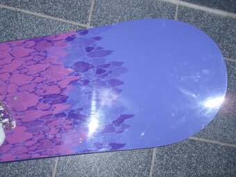 TOP DÍVČÍ SNOWBOARD BURTON FEATHER 152 CM+BURTON VÁZÁNÍ - 6