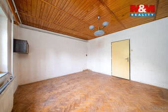 Prodej rodinného domu, 1085 m², s garáží a dílnou, Malíkov - 6