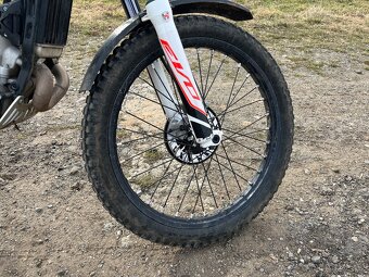 Trial Beta 300 2T 2018 - 6