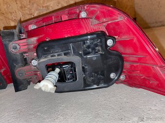 VW Passat B7 zadní lampy - 6