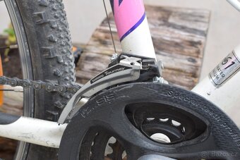 Dívčí kolo X-FACT vel. 16, kola 26 - 6