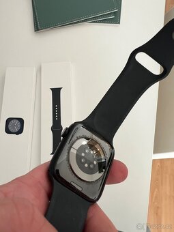 Apple Watch 8 45 mm GPS - 6