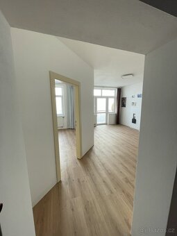 Pronájem bytu 2+KK ve Strážovicích - 6