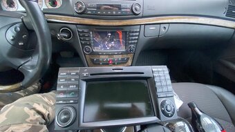 Mercedes E - 6