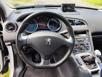 Prodám Peugeot 5008, 2.0 HDI, 110 kW, reg. 12/2016 - 6