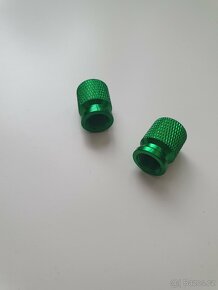 Kawasaki Z900 kryty na motorku na pneumatiky - 6