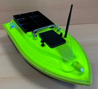 Zavážecí loďka s GPS, baterie 12000mAh - JEDNORUČNÍ OVLADAČ - 6