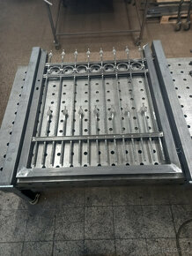 Samonosná kovaná pojezdová brána - 6