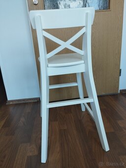 Dřevěná jídelní židlička - 6