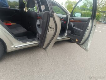 Toyota Avensis combi 2.2 D-4D 110kw - 6
