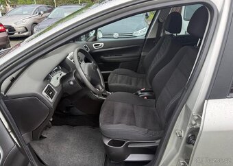 Peugeot 307 1.6i KLIMA benzín manuál 80 kw - 6