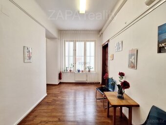 kancelář 30m2 zařízena 5. patro výtah ul Národní Praha 1 - 6