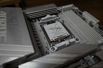 Gigabyte X870 AORUS ELITE WIFI7 ICE - 6